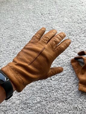 Women’s vintage real leather gloves